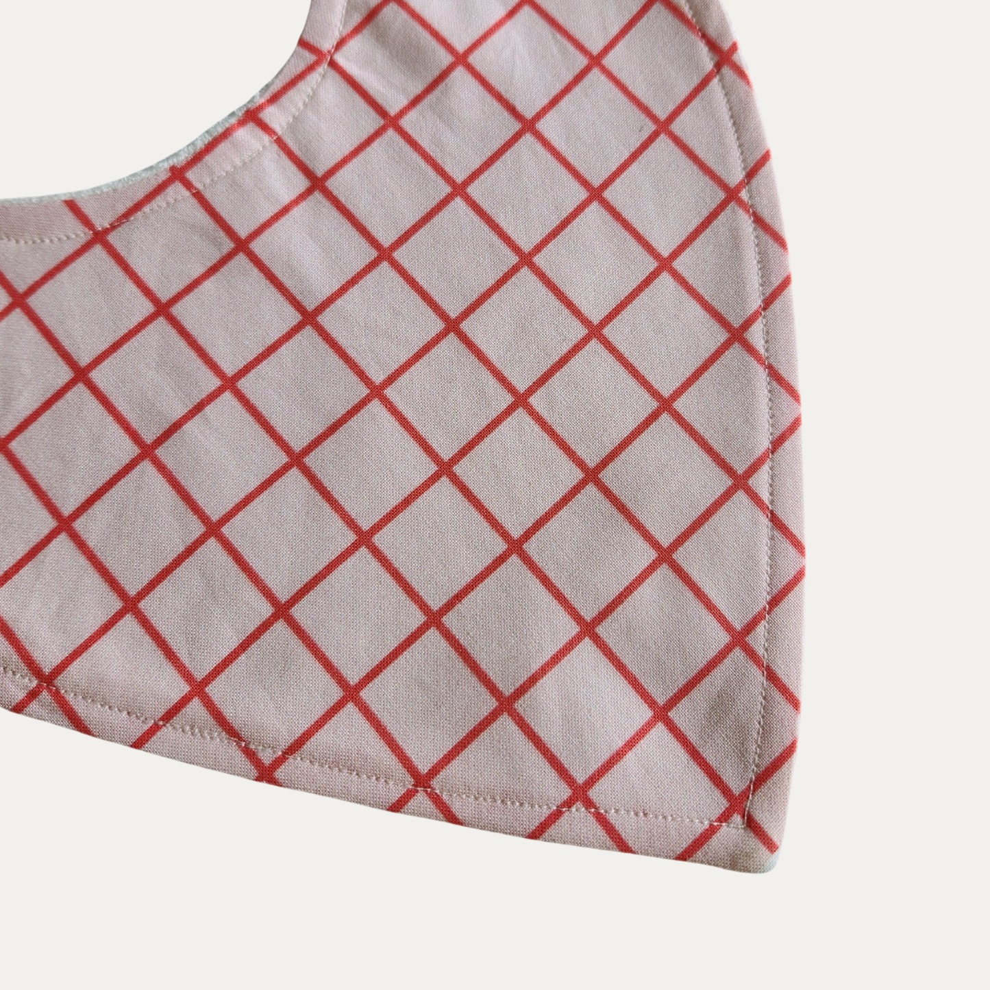 CORAL GRID | DRIBBLE BIB