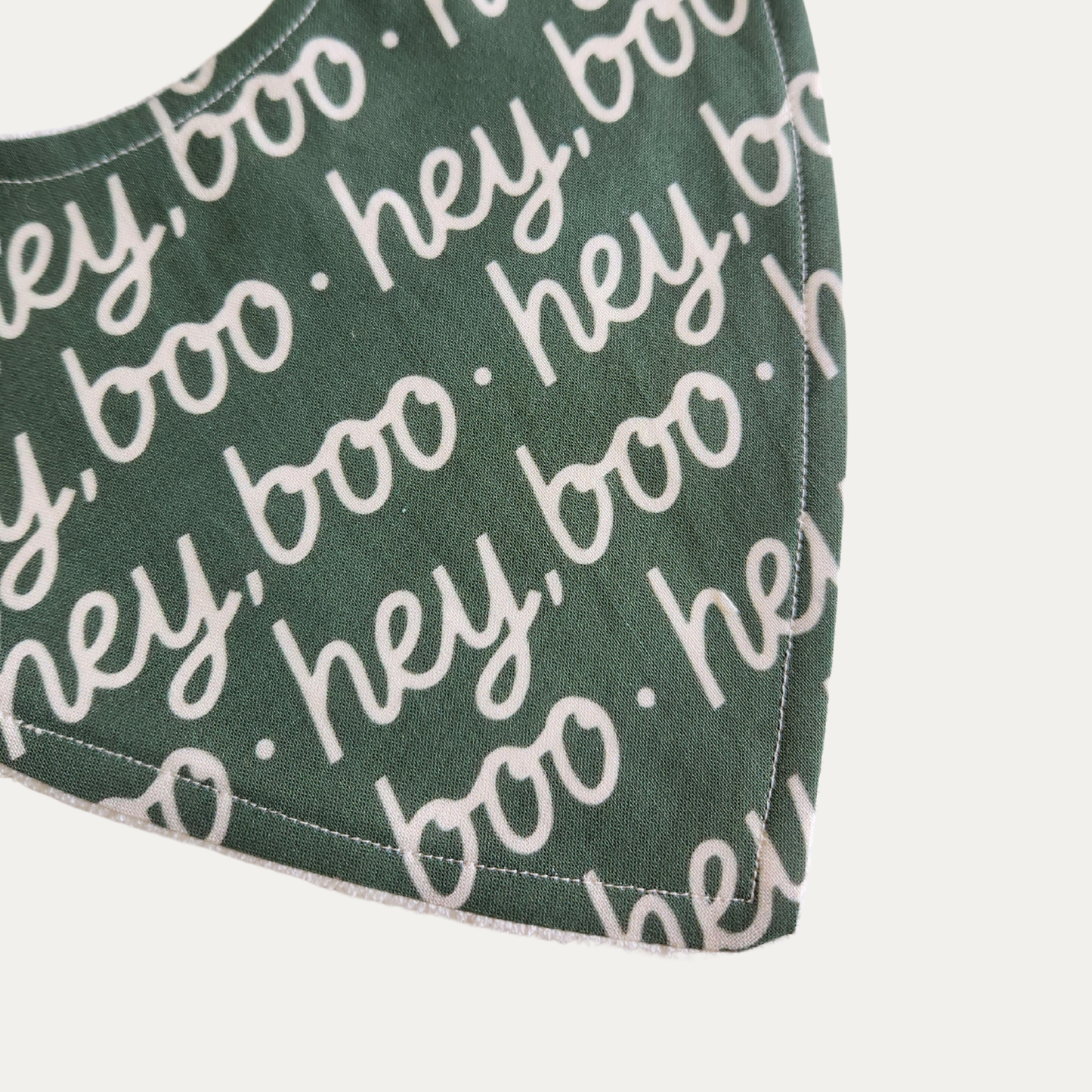 HEY BOO! | DRIBBLE BIB