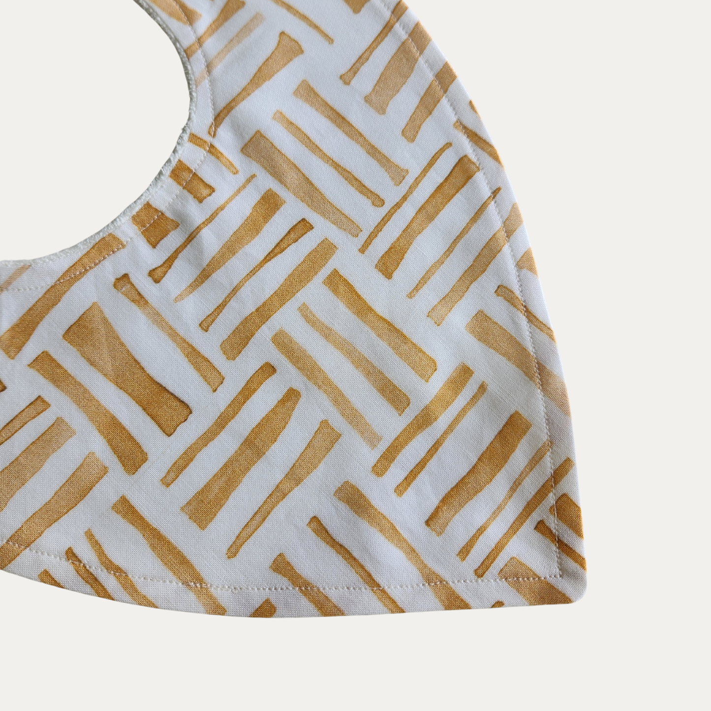 WICKER | DRIBBLE BIB