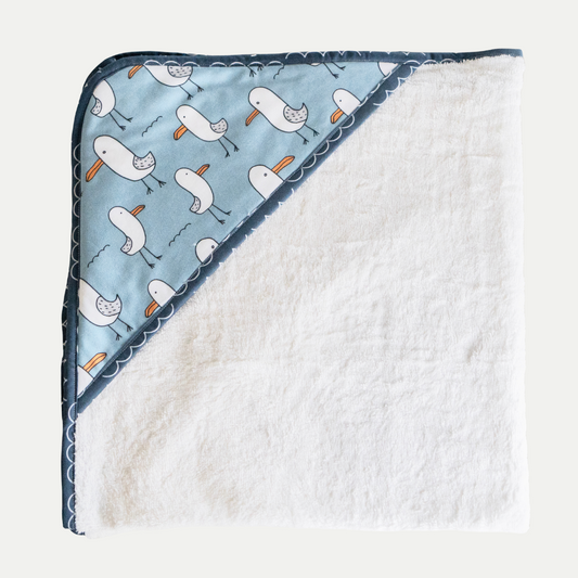 DELUXE HOODED TOWEL | BABY SEAGULLS