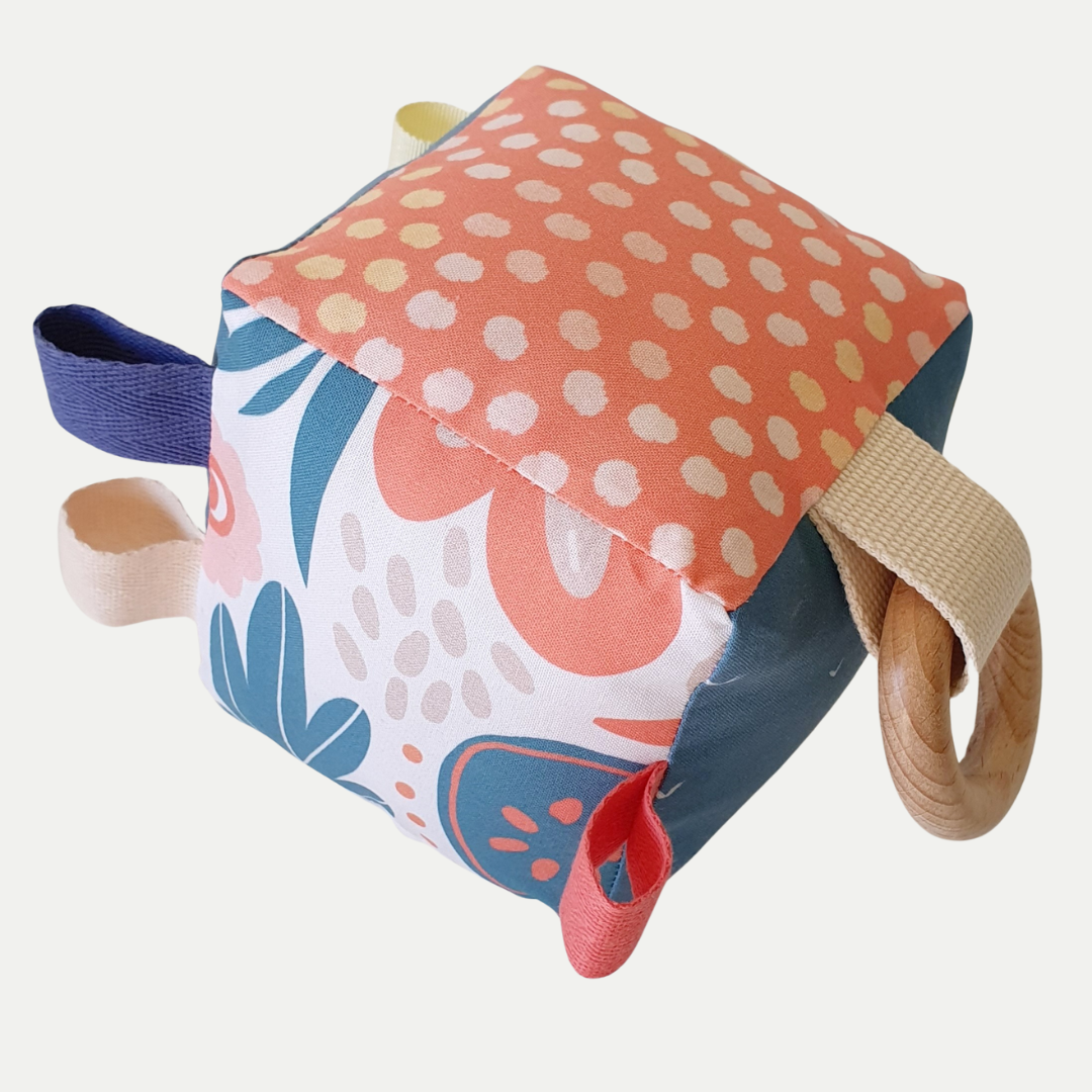 SOFT SENSORY CUBE | MILLY