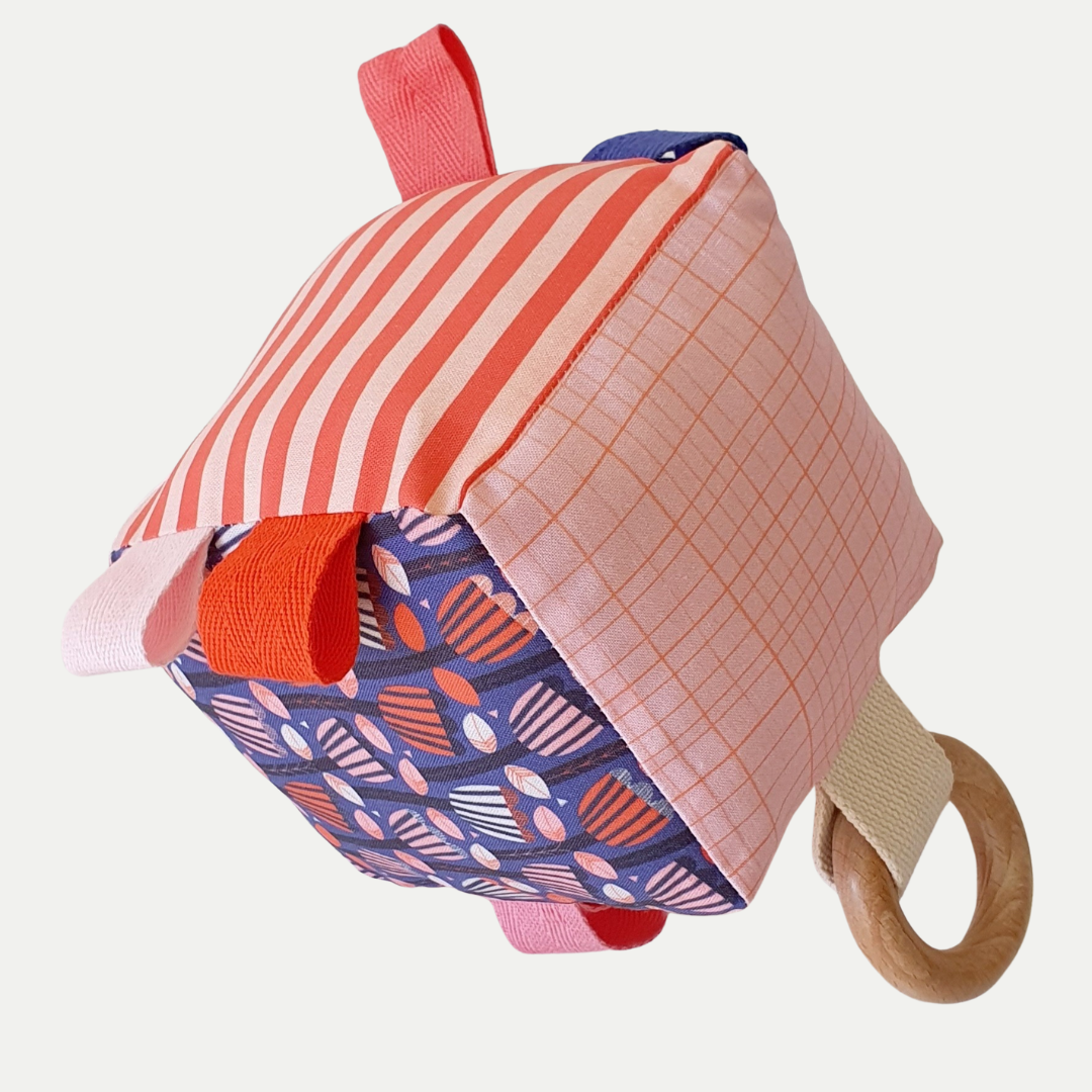 SOFT SENSORY CUBE | SCANDI FLORAL