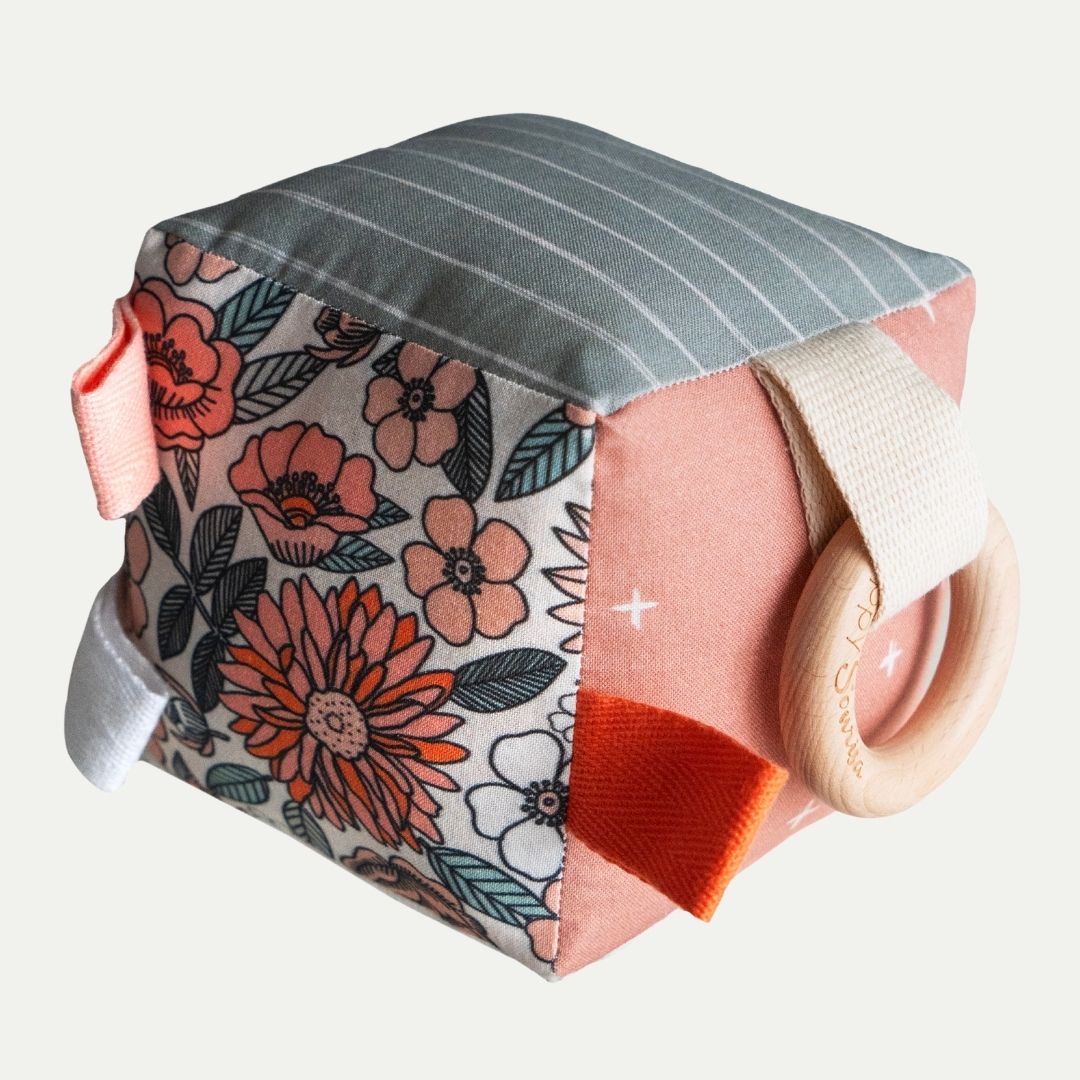 SOFT SENSORY CUBE | HAPPY FLORAL