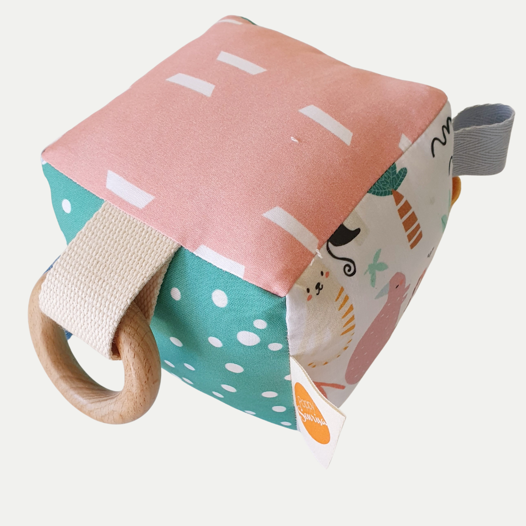 SOFT SENSORY CUBE | ON SAFARI