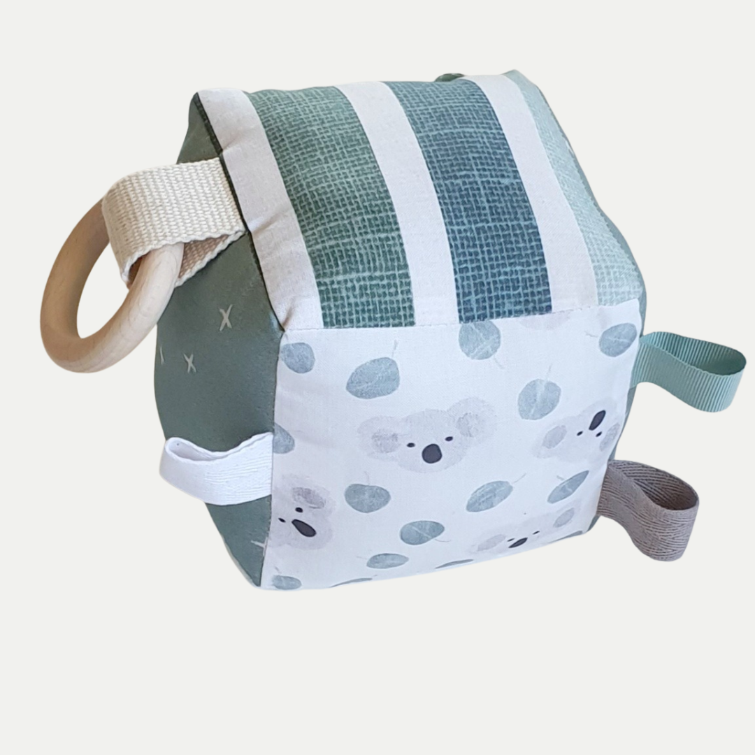 SOFT SENSORY CUBE | BLINKY