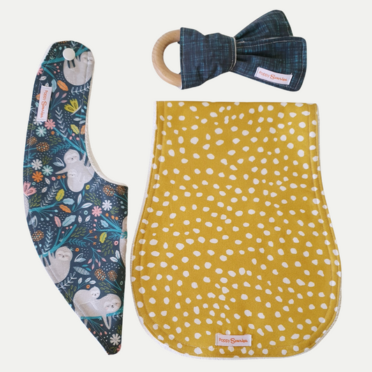 SENSORY RATTLE | TEAL LINEN
