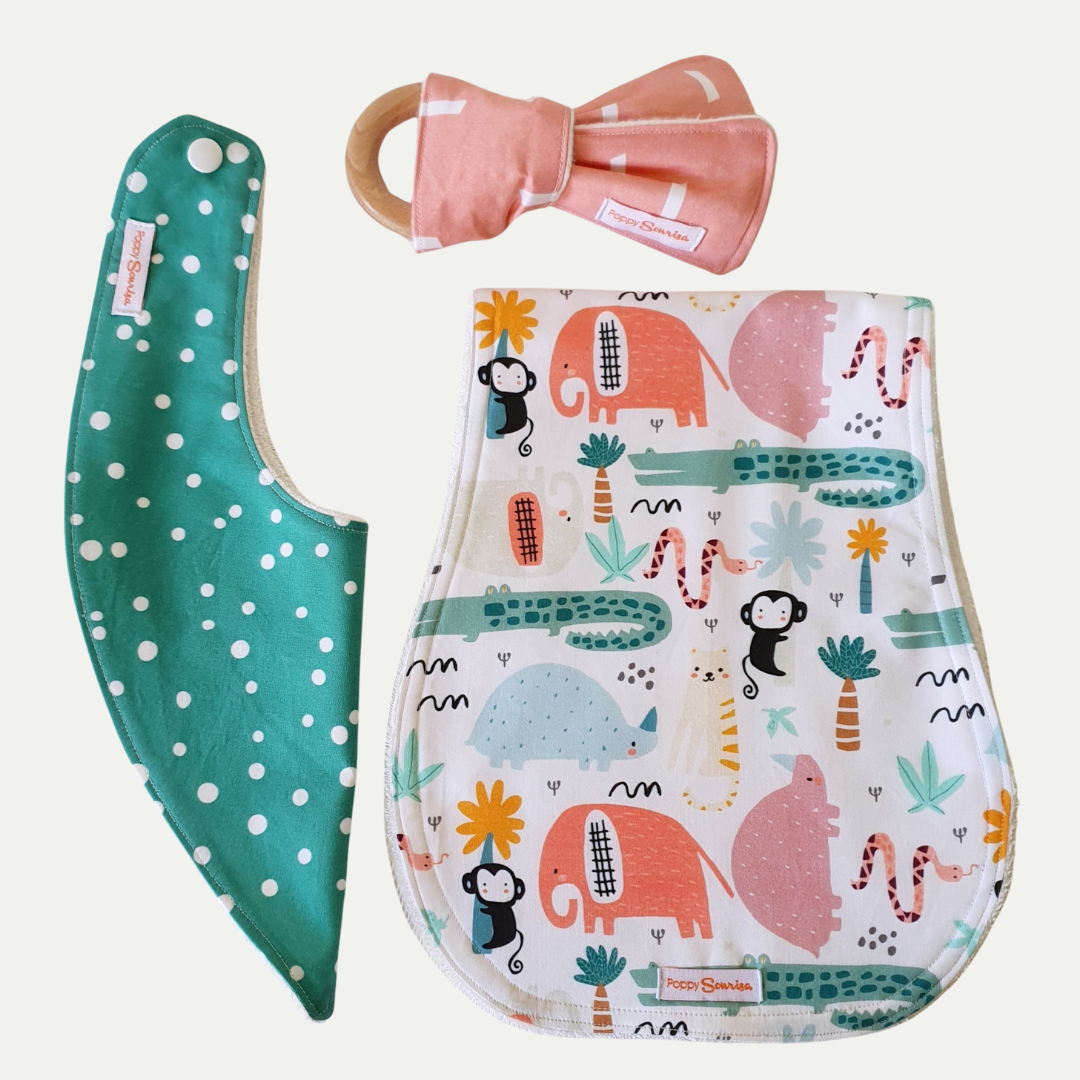 NEWBORN PACK | ON SAFARI | BIB BURP CLOTH RATTLE
