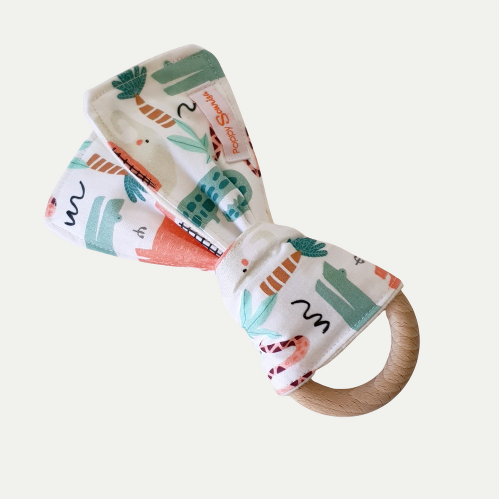 ON SAFARI | SENSORY RATTLE – POPPY SONRISA